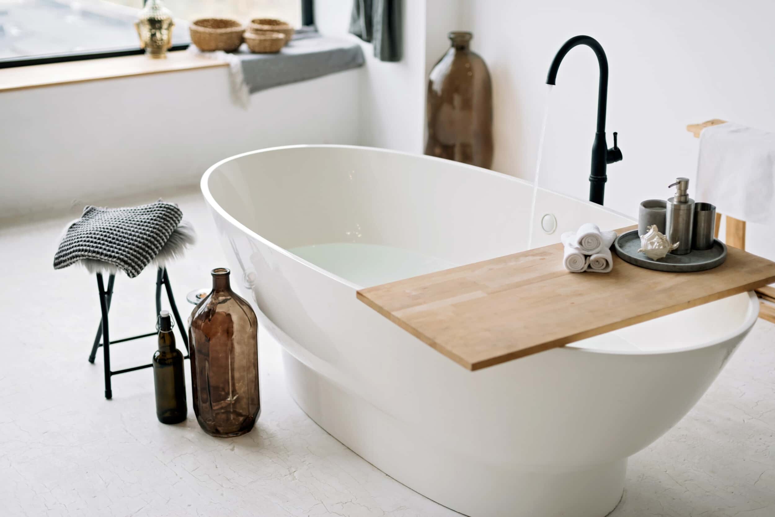 Bathtub Reglazing Service